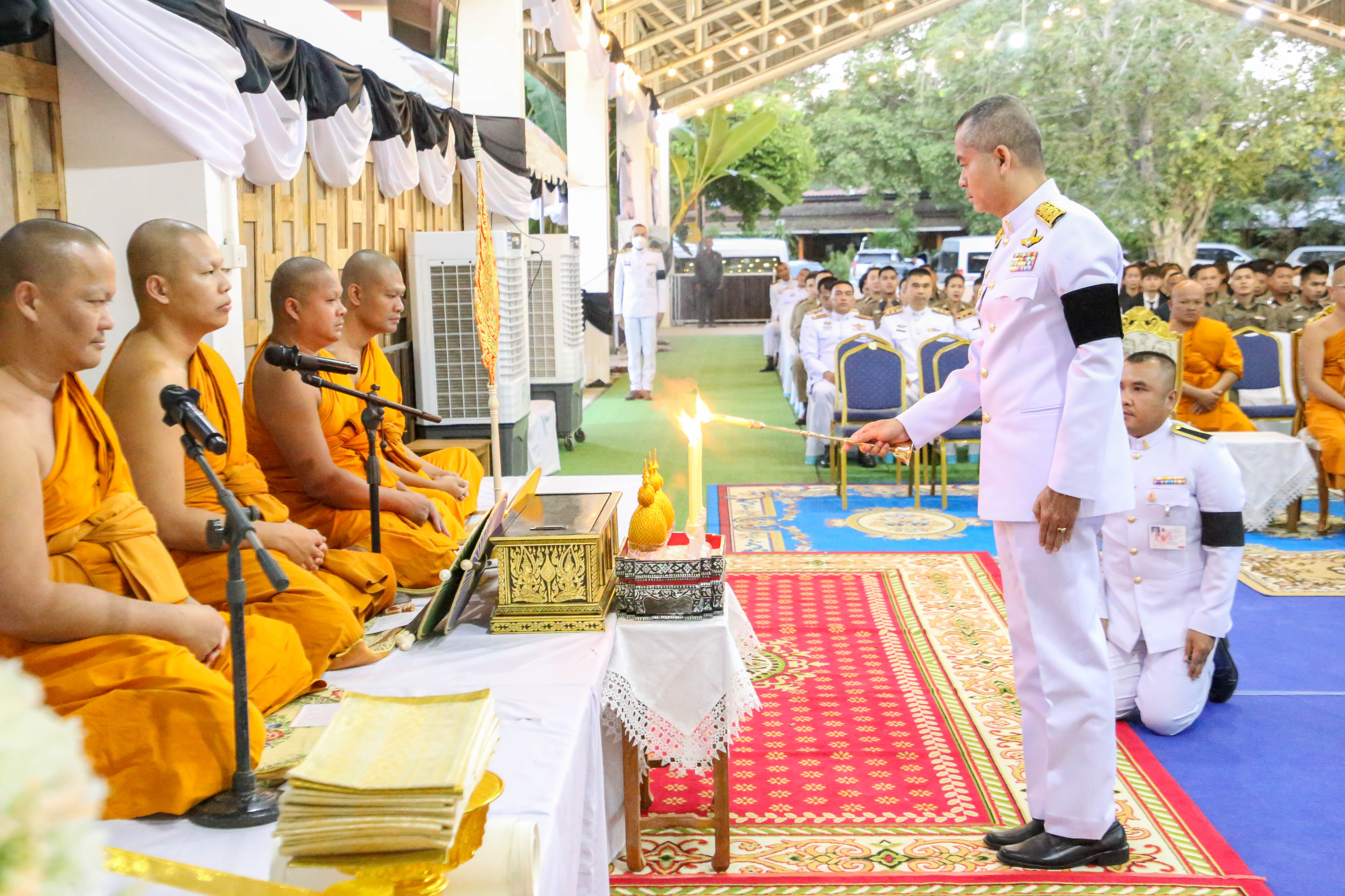 จังหวัดชัยนาท ประกอบพิธีสวดพระอภิธรรม อุทิศถวายพระราชกุศล แด่สมเด็จพระนางเจ้าสิริกิติ์ พระบรมราชินีนาถ พระบรมราชชนนีพันปีหลวง  ณ วัดพระบรมธาตุ วรวิหาร