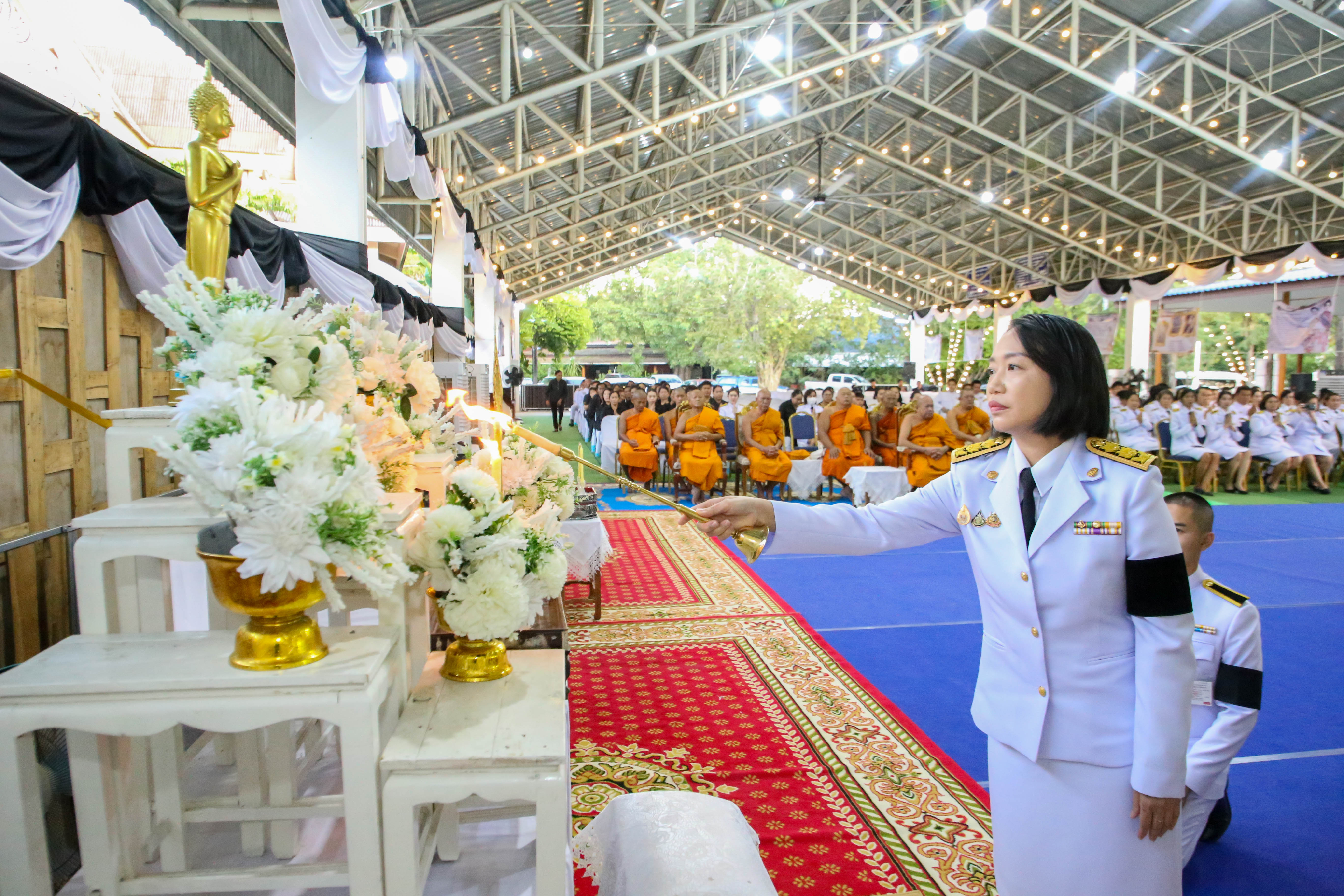 จังหวัดชัยนาท ประกอบพิธีสวดพระอภิธรรม อุทิศถวายพระราชกุศล แด่สมเด็จพระนางเจ้าสิริกิติ์ พระบรมราชินีนาถ พระบรมราชชนนีพันปีหลวง  ณ วัดพระบรมธาตุ วรวิหาร
