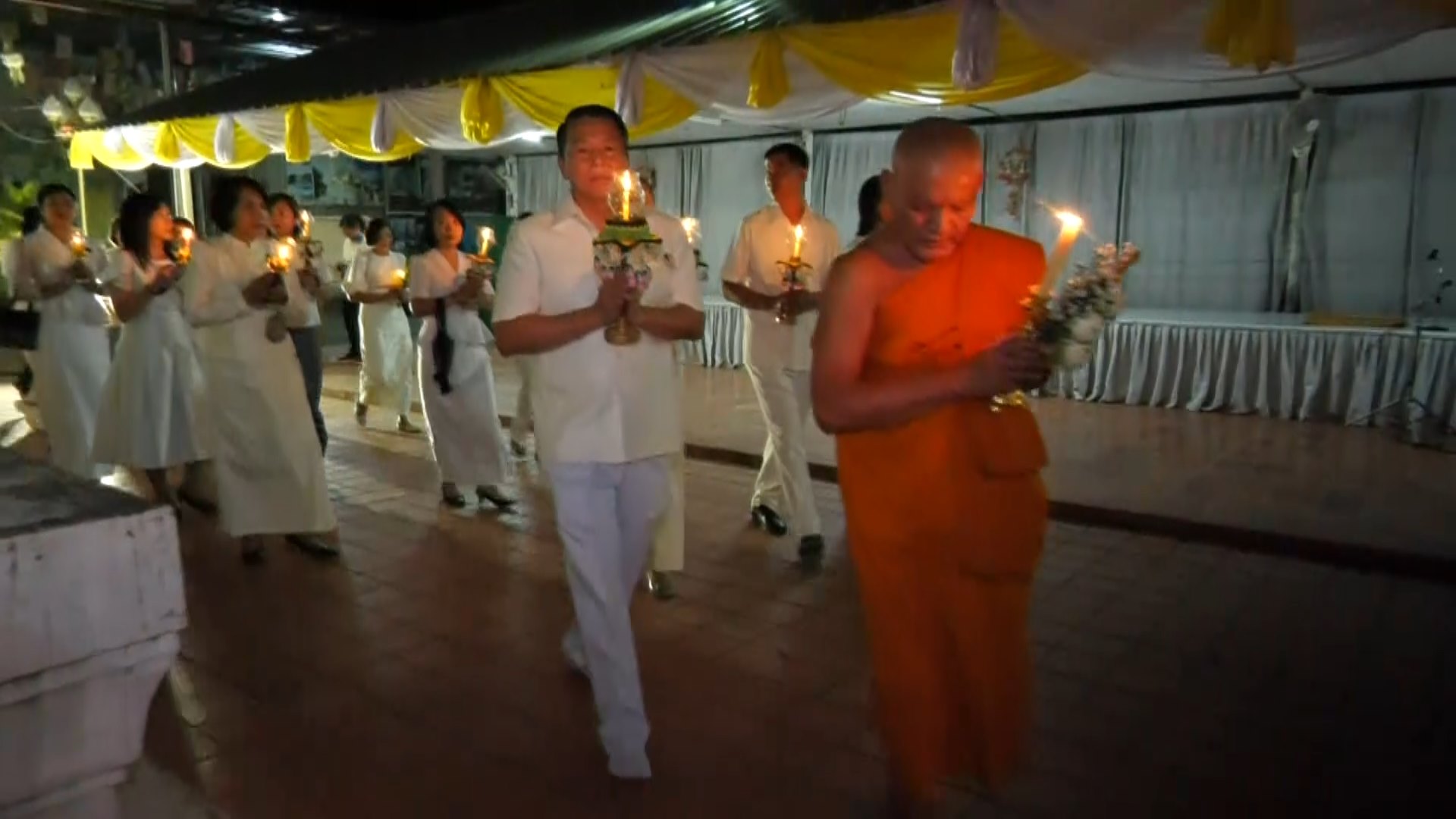 จังหวัดชัยนาท ประกอบพิธีเวียนเทียนเนื่องในเทศกาลวันมาฆบูชา เพื่อถวายเป็นพุทธบูชา 