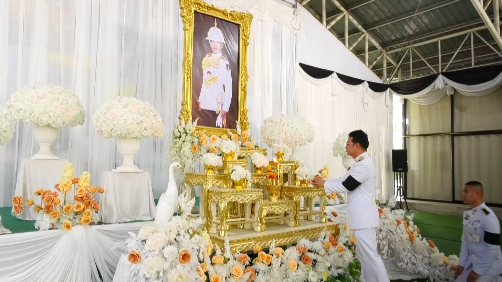 จังหวัดชัยนาท ประกอบพิธีบำเพ็ญกุศลและทำบุญตักบาตร ในวาระครบ สตมวาร (100 วัน) อุทิศถวายเป็นพระราชกุศลแด่ สมเด็จพระเจ้าลูกเธอ เจ้าฟ้าพัชรกิติยาภา นเรนทิราเทพยวดี กรมหลวงราชสาริณีสิริพัชร มหาวัชรราชธิดา